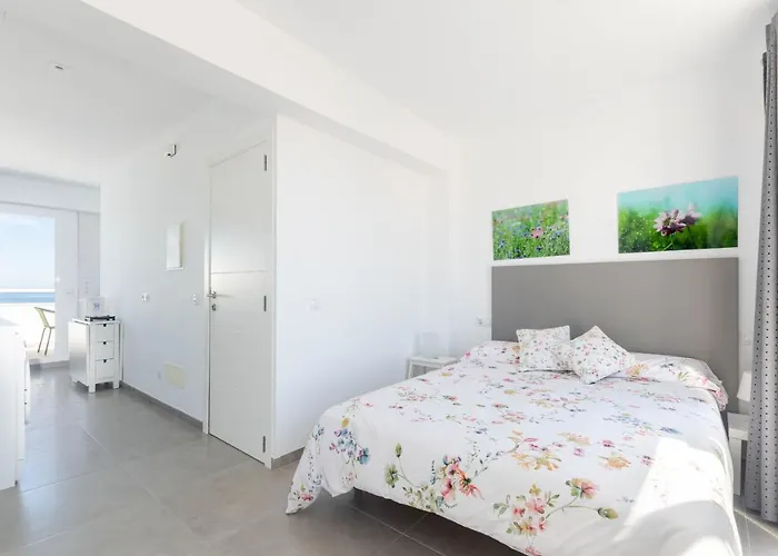 Yourhouse Monges Sea View