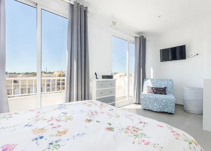 Yourhouse Monges Sea View *