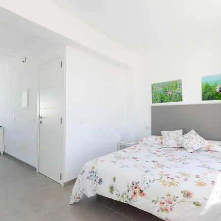 Yourhouse Monges Sea View