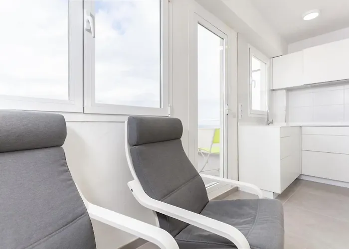 Yourhouse Monges Sea View Apartment