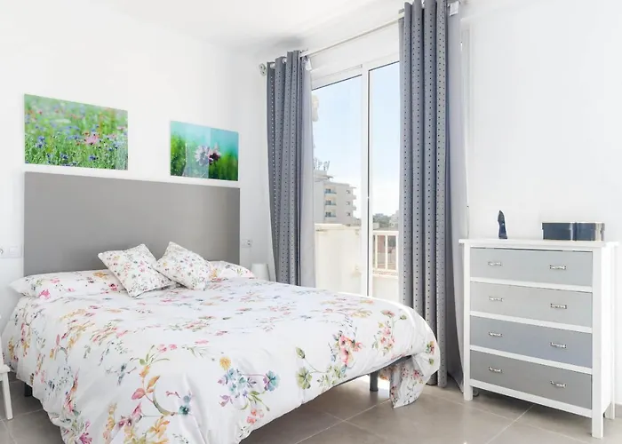 Yourhouse Monges Sea View *