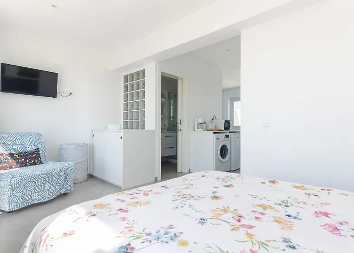 Yourhouse Monges Sea View Apartment