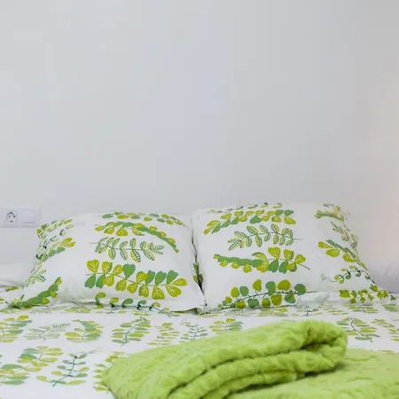 Yourhouse Monges Sea View *